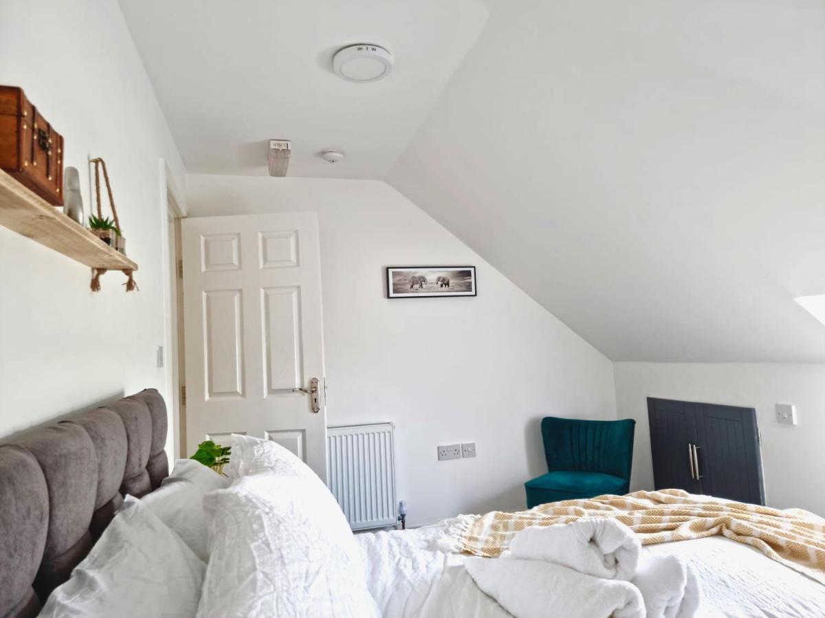 Cosy 3 Bed Apartment Near Birmingham Airport & Nec Perfect For Groups & Contractors! Extérieur photo